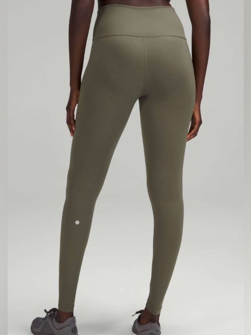 Lululemon Wunder Train High-Rise Tight 28" in Army Green Size 10